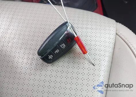 2013 Hyundai Santa Fe Limited from USA, damaged, VIN KM8SRDHFXDU001844